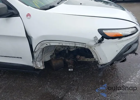 2014 Jeep Cherokee Trailhawk из США, поврежденный, VIN 1C4PJMBS6EW111562